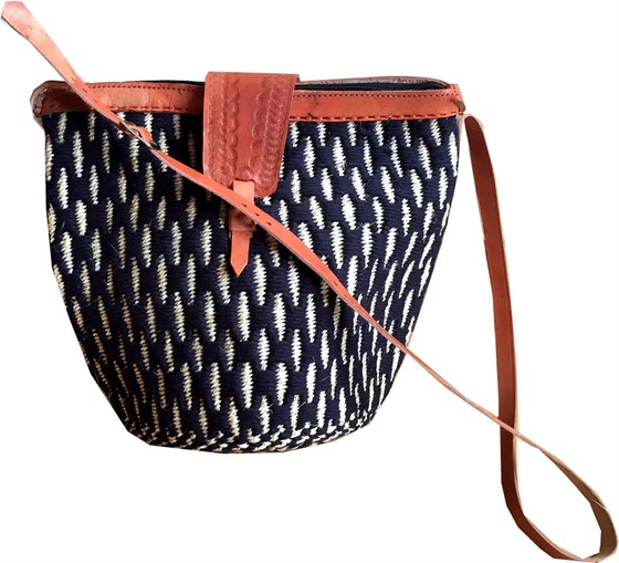 Image of SAMPLE SALE: Sisal + Yarn Bucket Tote
